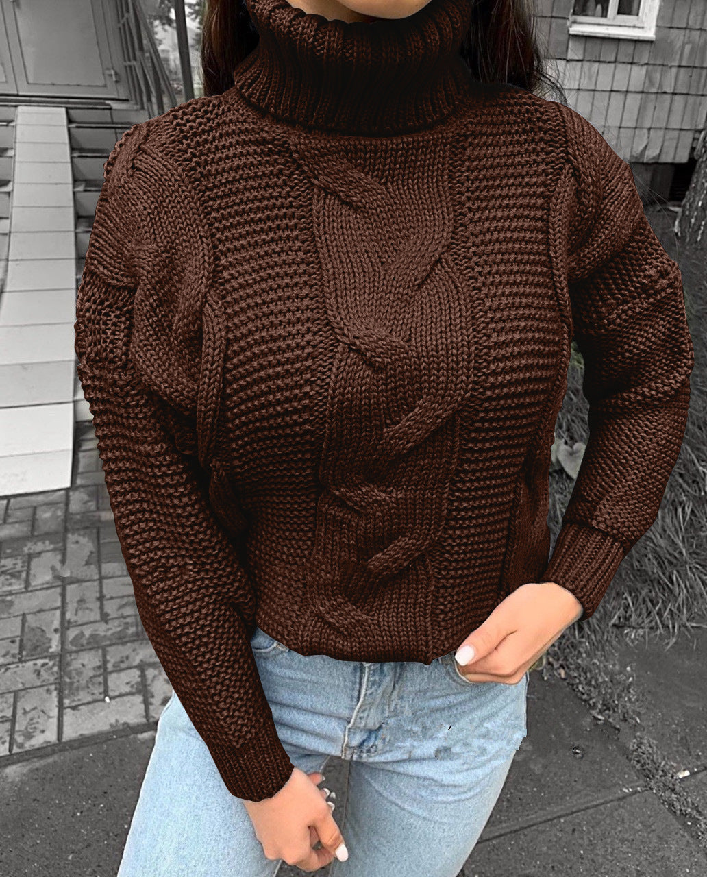 Cable-Knit Turtleneck Pullover - Cozy and Relaxed