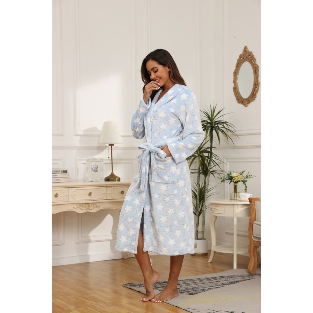 Women’s Star-Pattern Blue Fleece Bathrobe – Lightweight Cozy Spa and Home Robe