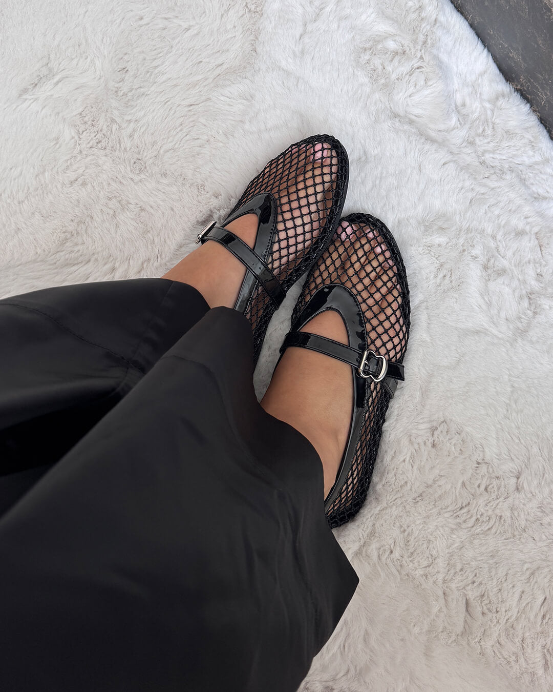 Women's Mesh Ballet Flats – Breathable Slip-On Shoes with Leather Details