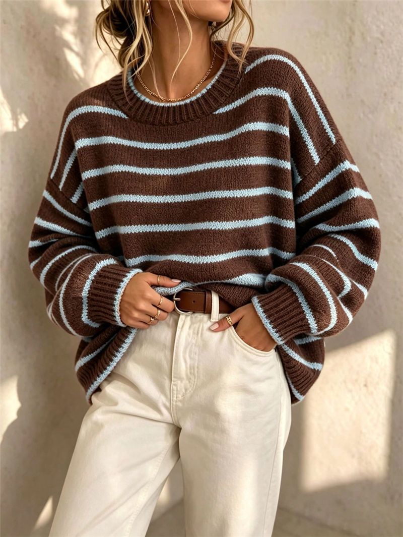 Round-Neck Knit Pullover Sweater - Casual and Comfortable