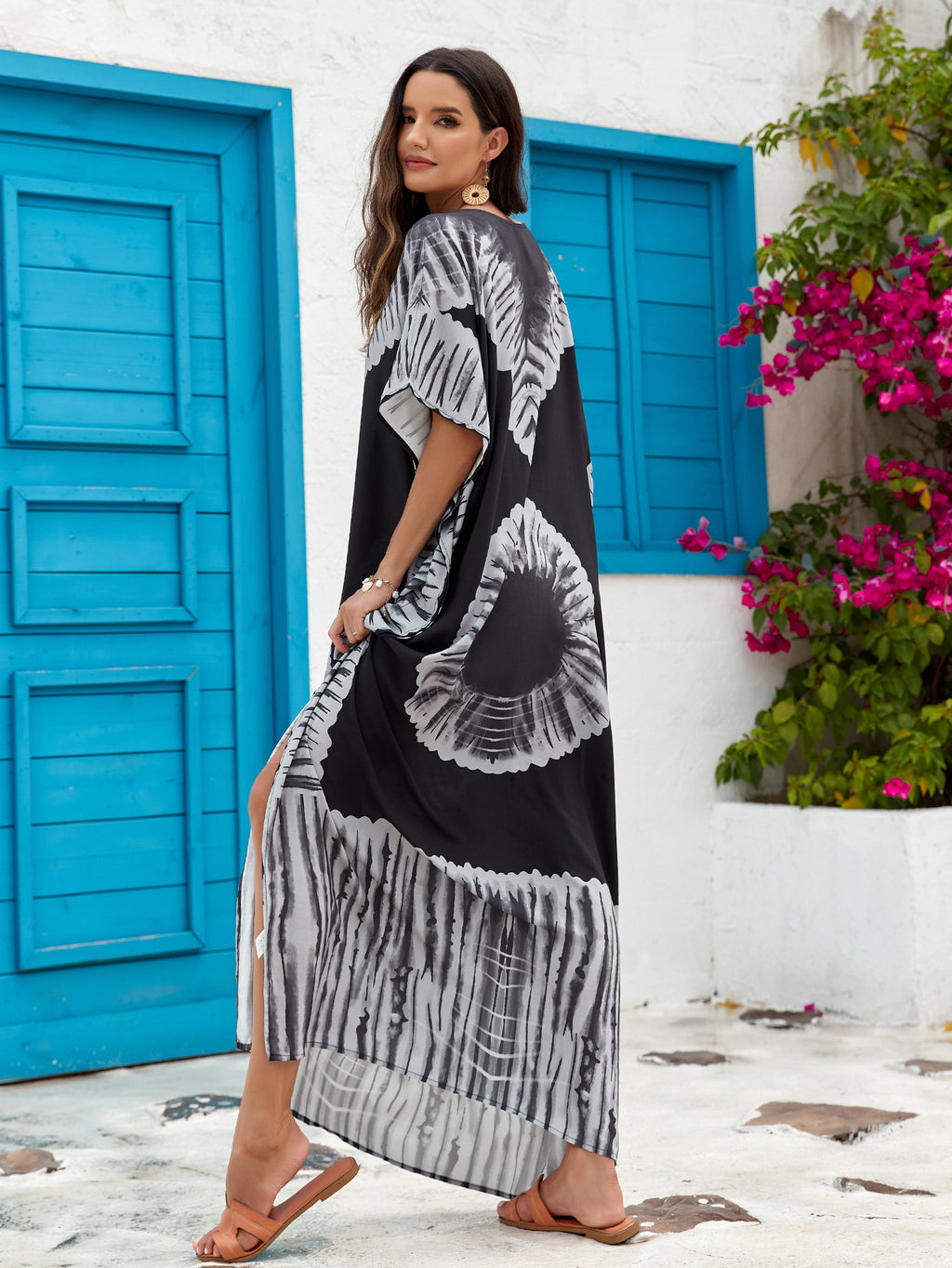 Women's Printed V-Neck Maxi Holiday Dress - Relaxed One Size Daywear