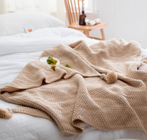 Premium Nordic Fringed Knit Blanket – Soft Wool Shawl for Office, Sofa & Leisure