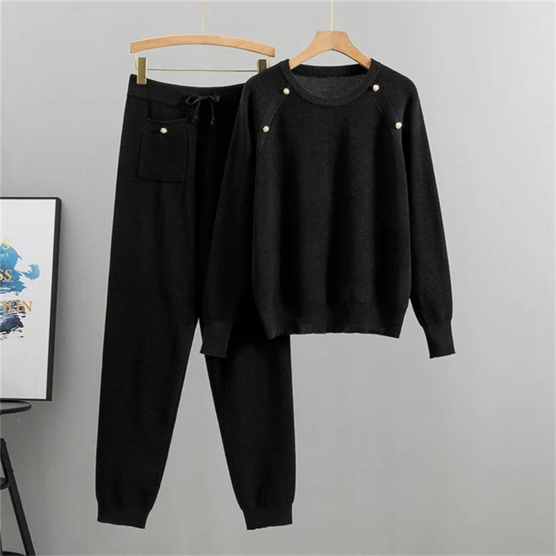 Women’s Elegant Maison Pearl Knit Loungewear Set – Two-Piece Top and Jogger Pants