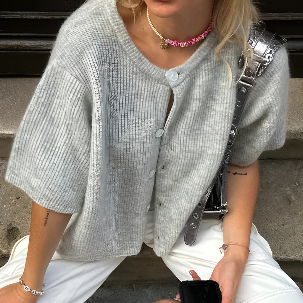 Short-Sleeve Button Vest - Chic and Light