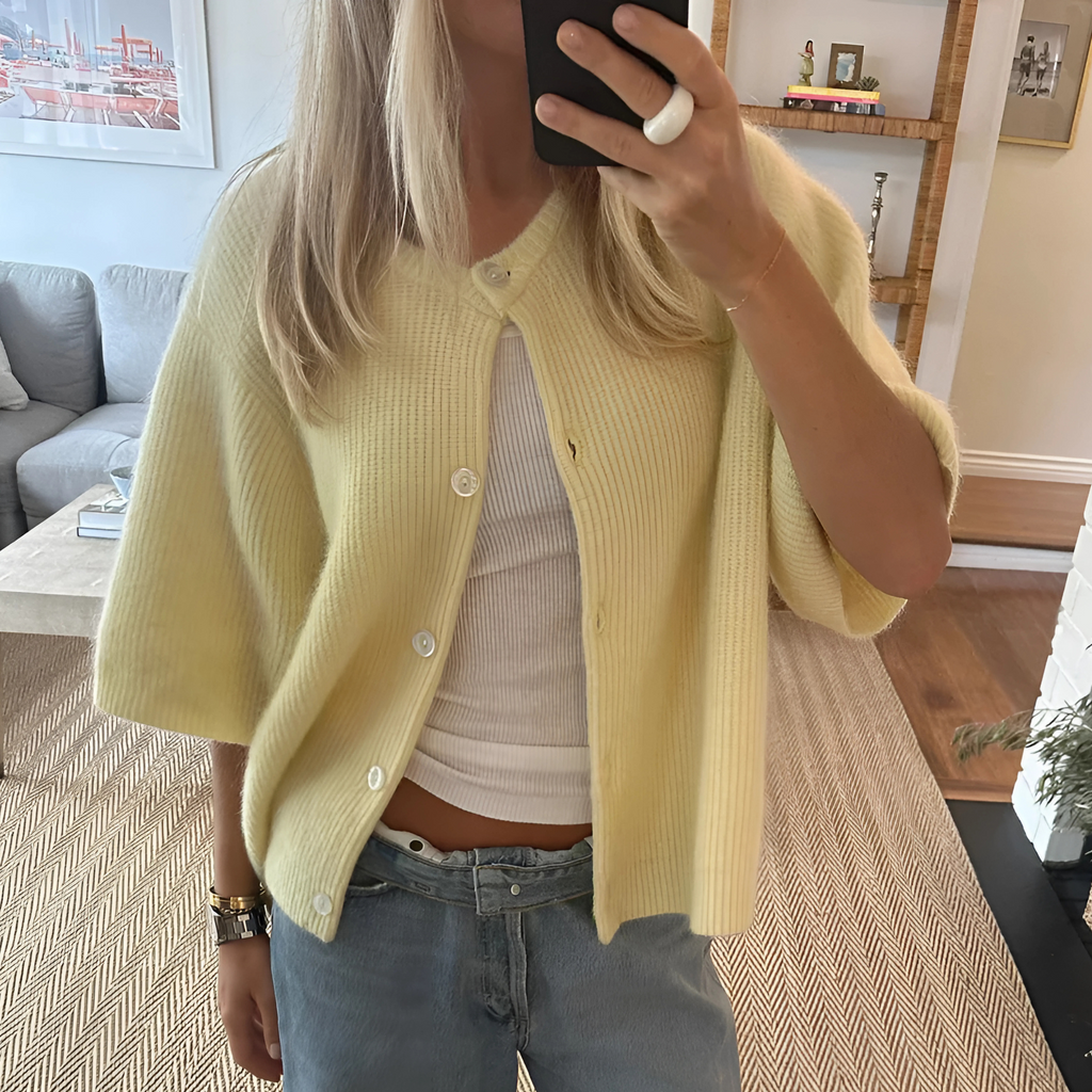 Short-Sleeve Button Vest - Chic and Light