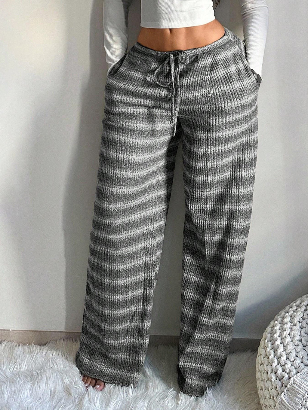 Retro Striped Wide-Leg Pants - Fluid and Comfortable