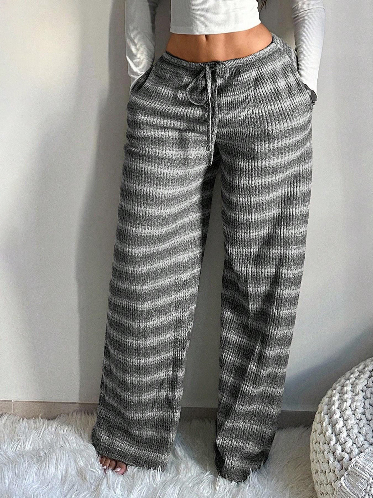 Retro Striped Wide-Leg Pants - Fluid and Comfortable