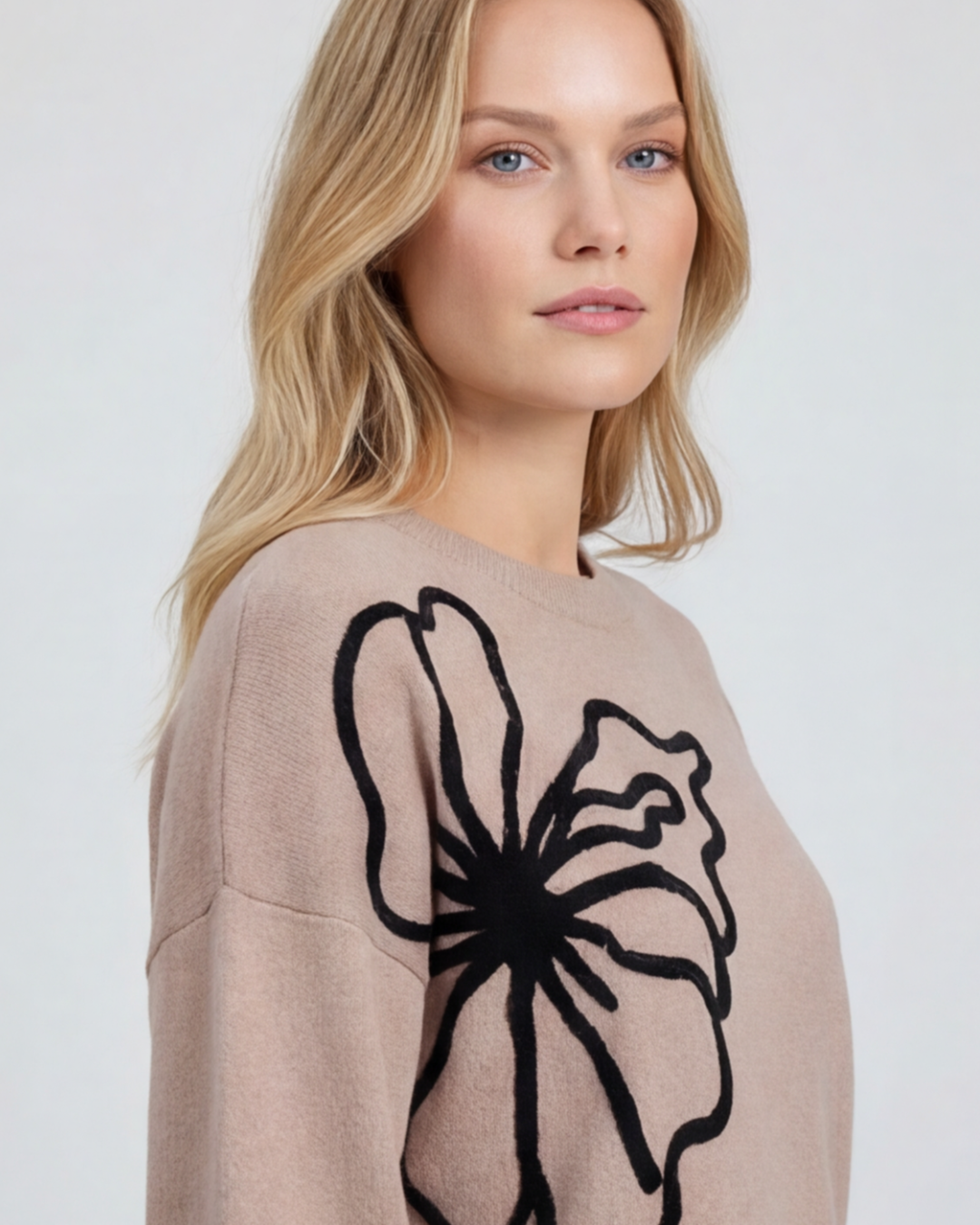 Women’s Premium Knitted Loungewear Set – Round Neck Embroidered Top and Wide-Leg Pants