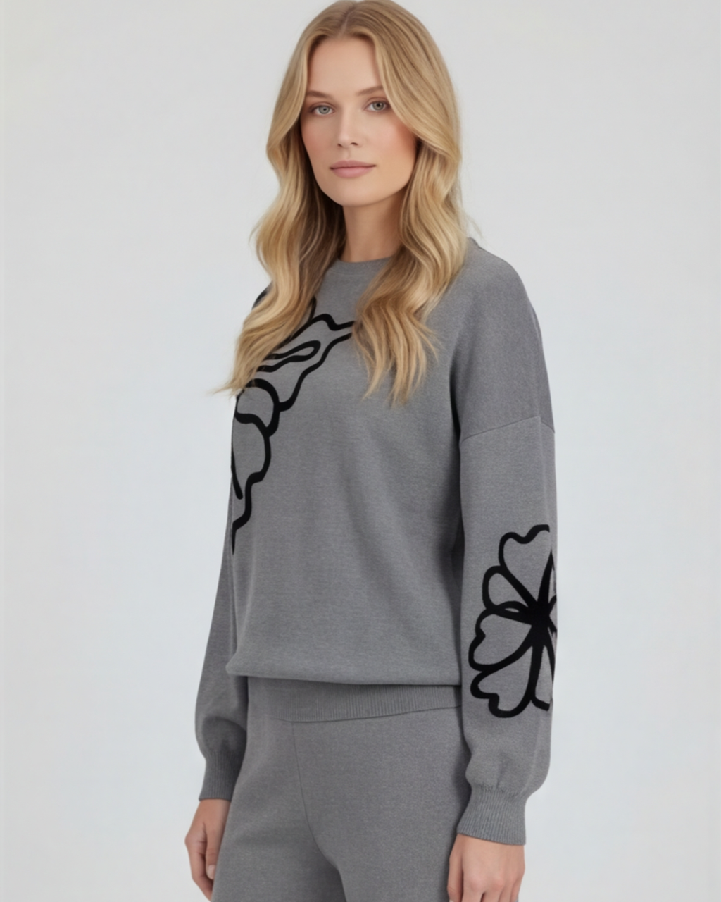 Women’s Premium Knitted Loungewear Set – Round Neck Embroidered Top and Wide-Leg Pants