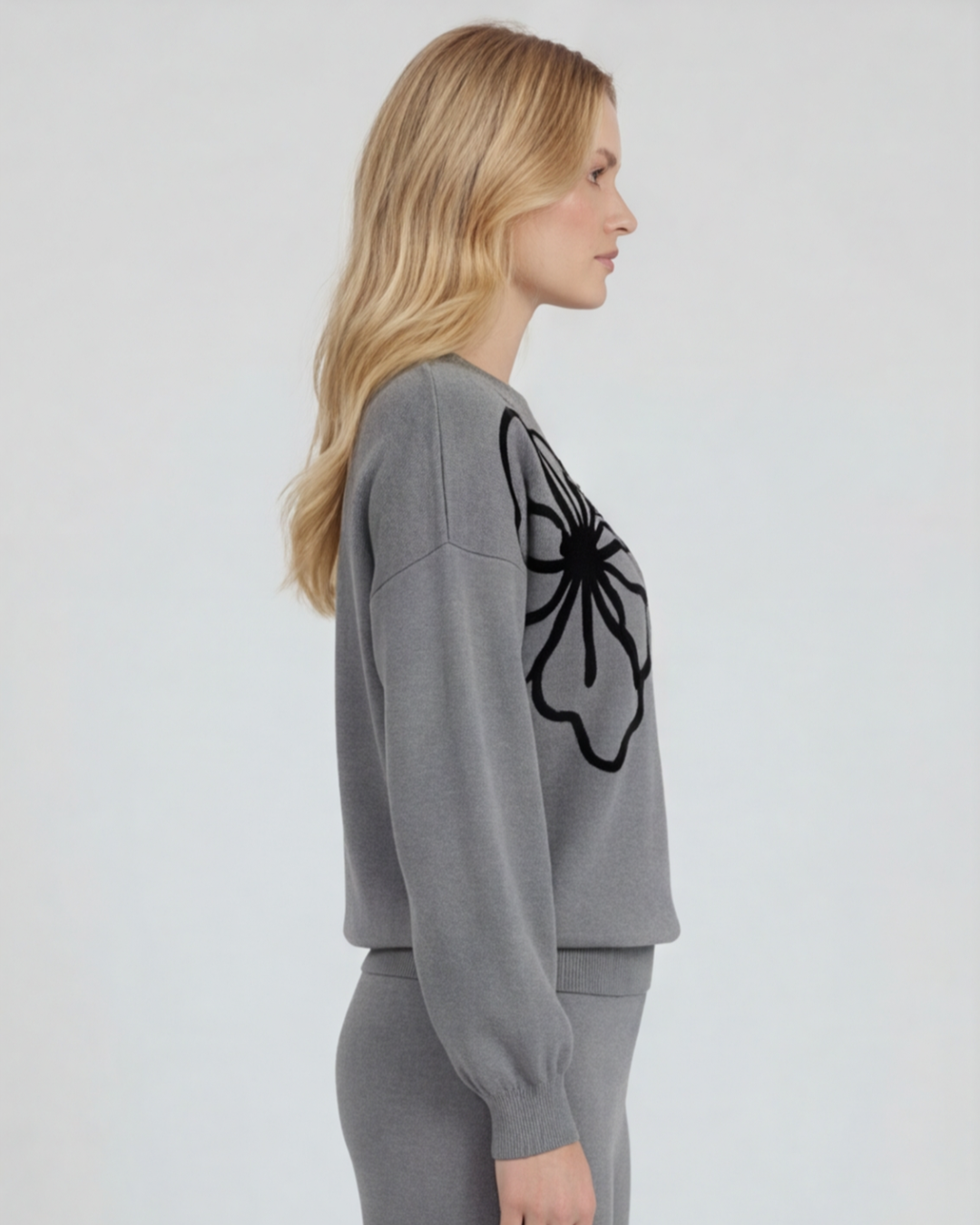Women’s Premium Knitted Loungewear Set – Round Neck Embroidered Top and Wide-Leg Pants
