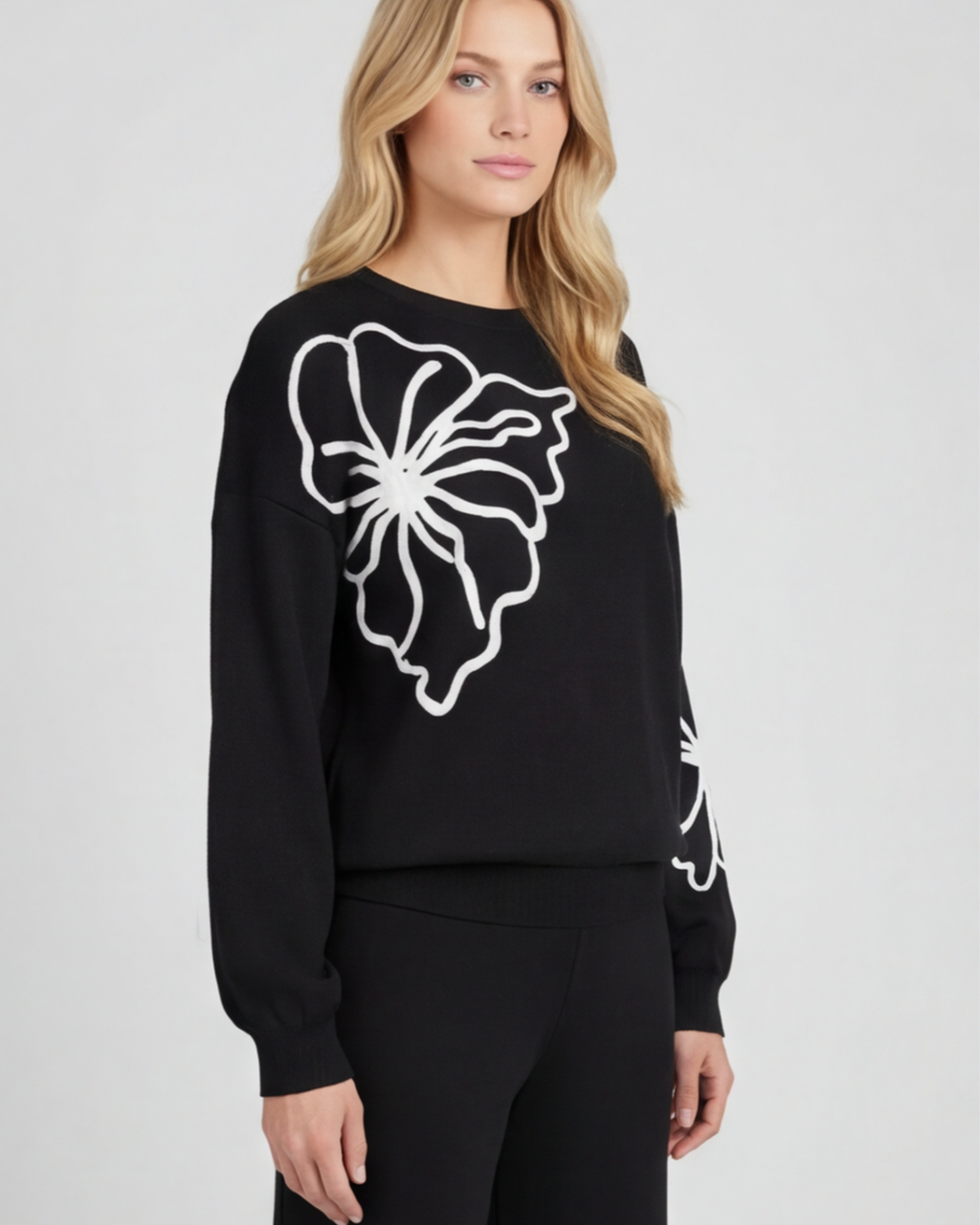 Women’s Premium Knitted Loungewear Set – Round Neck Embroidered Top and Wide-Leg Pants