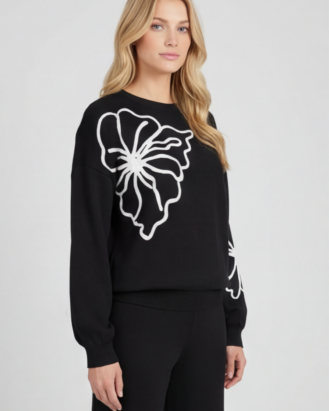 Women’s Premium Knitted Loungewear Set – Round Neck Embroidered Top and Wide-Leg Pants