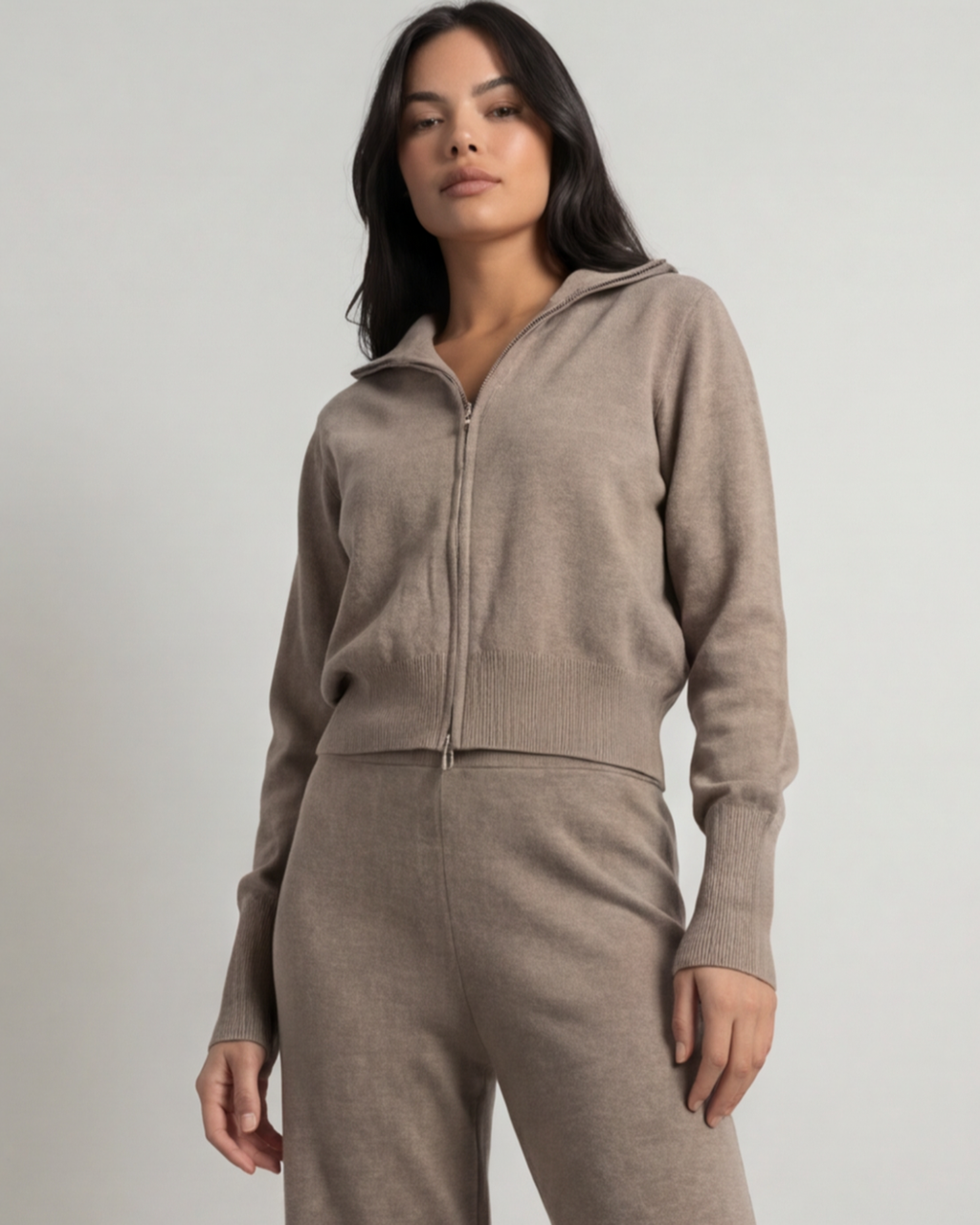 Women’s Elegant Luxury Lounge Set – Long Sleeve Top and Comfortable Pants
