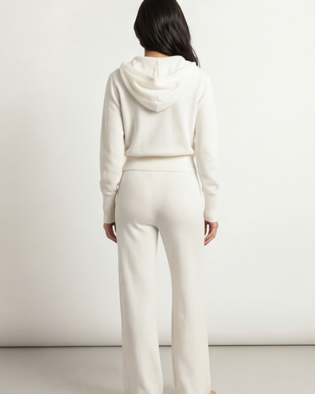 Women’s Elegant Luxury Lounge Set – Long Sleeve Top and Comfortable Pants