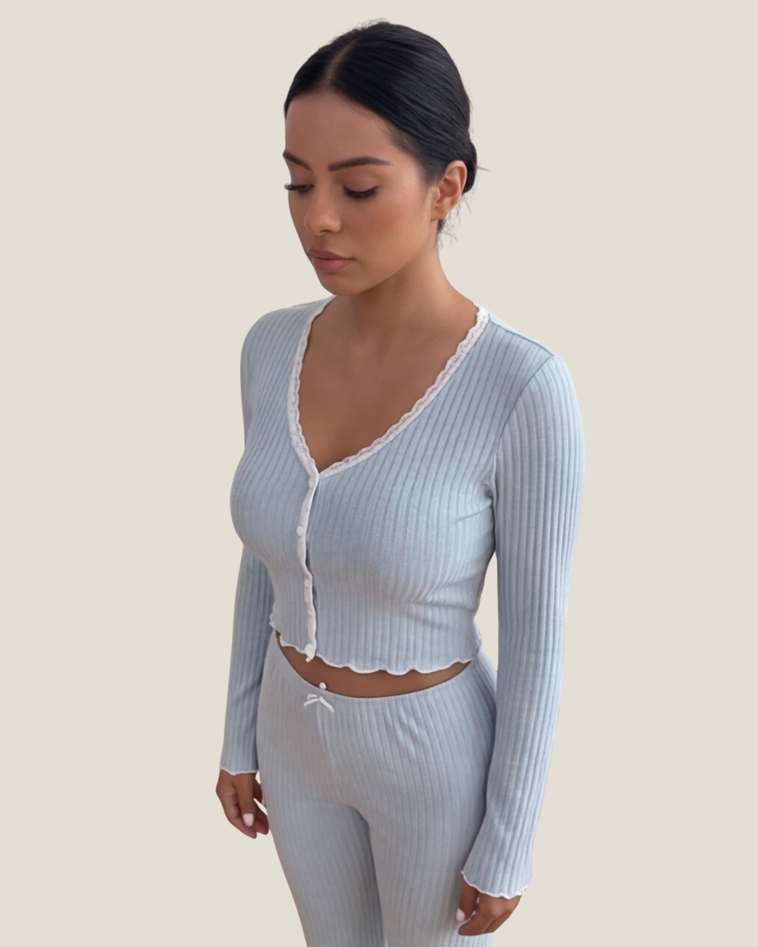 Comfortabele kanten pyjamaset voor dames – top met lange mouwen en nauwsluitende broek