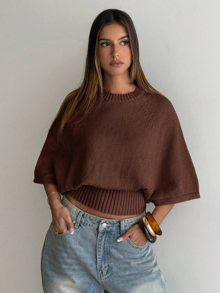 Cropped Crew-Neck Knit Sweater - Soft and Modern