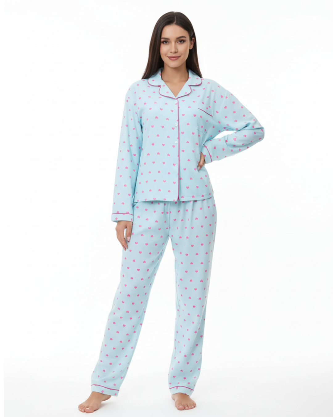 Damespyjamaset met blauwe hartjesprint – top met lange mouwen en knoopsluiting en broek