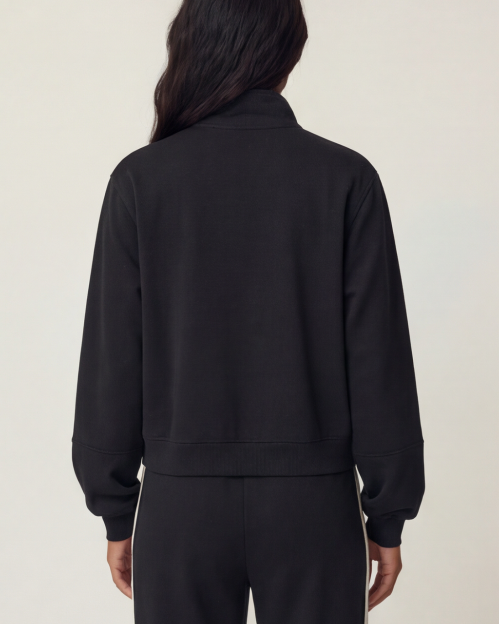 Women’s Trendy Two-Piece Training Set – Stylish Comfortable Tracksuit