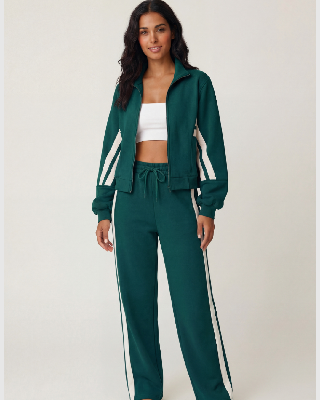 Women’s Trendy Two-Piece Training Set – Stylish Comfortable Tracksuit