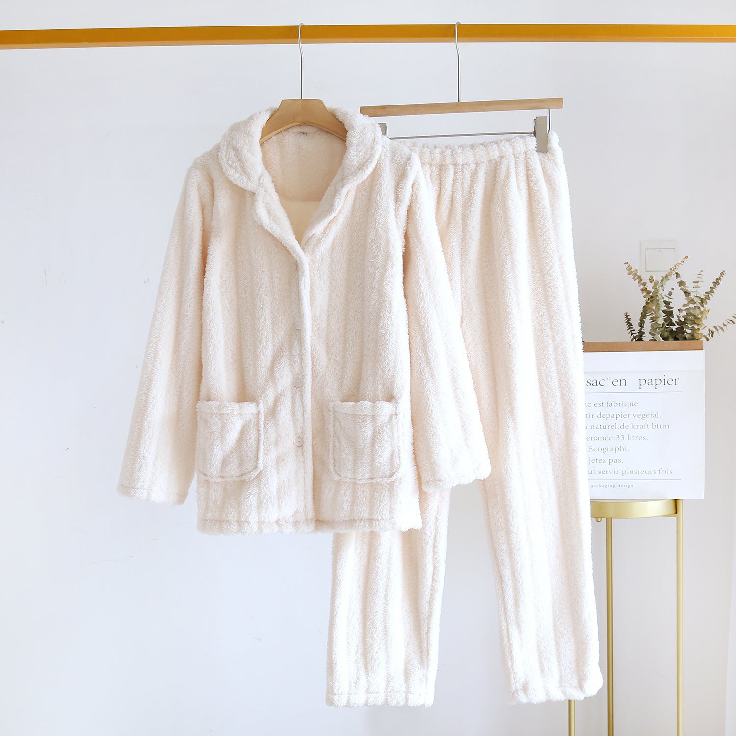 Warm Coral Fleece Pajama Set – Soft Cozy Loungewear for Autumn and Winter
