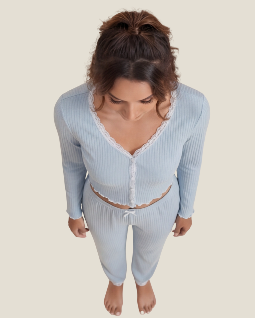 Women’s Comfortable Lace Pajama Set – Long-Sleeved Top and Slim-Fit Trousers