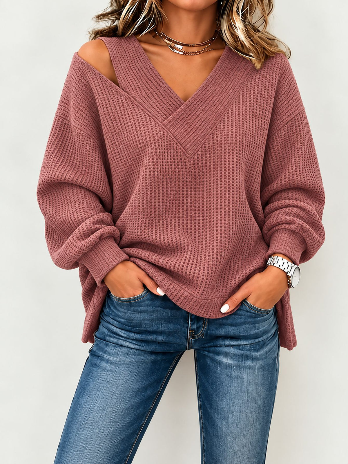 Elegant Women's Blouse - Flowy and Polished