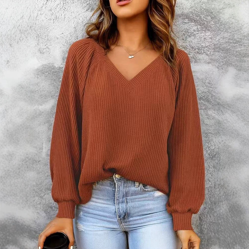 Loose-Fit Knit Sweater - Casual and Comfortable