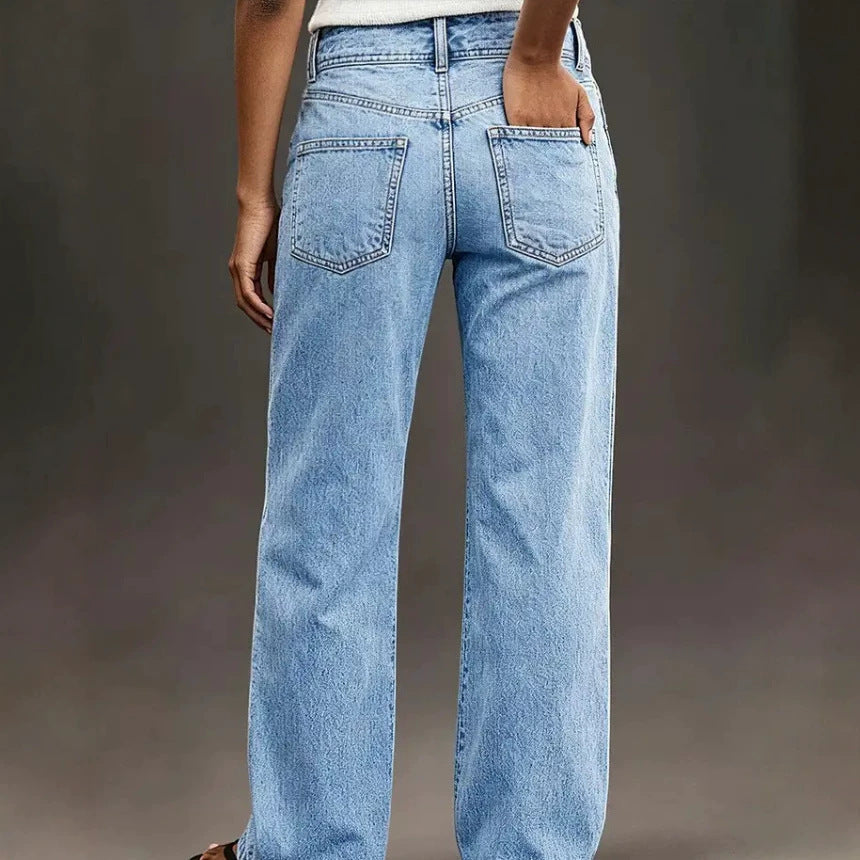 Washed Wide-Leg Jeans - Modern and Comfortable