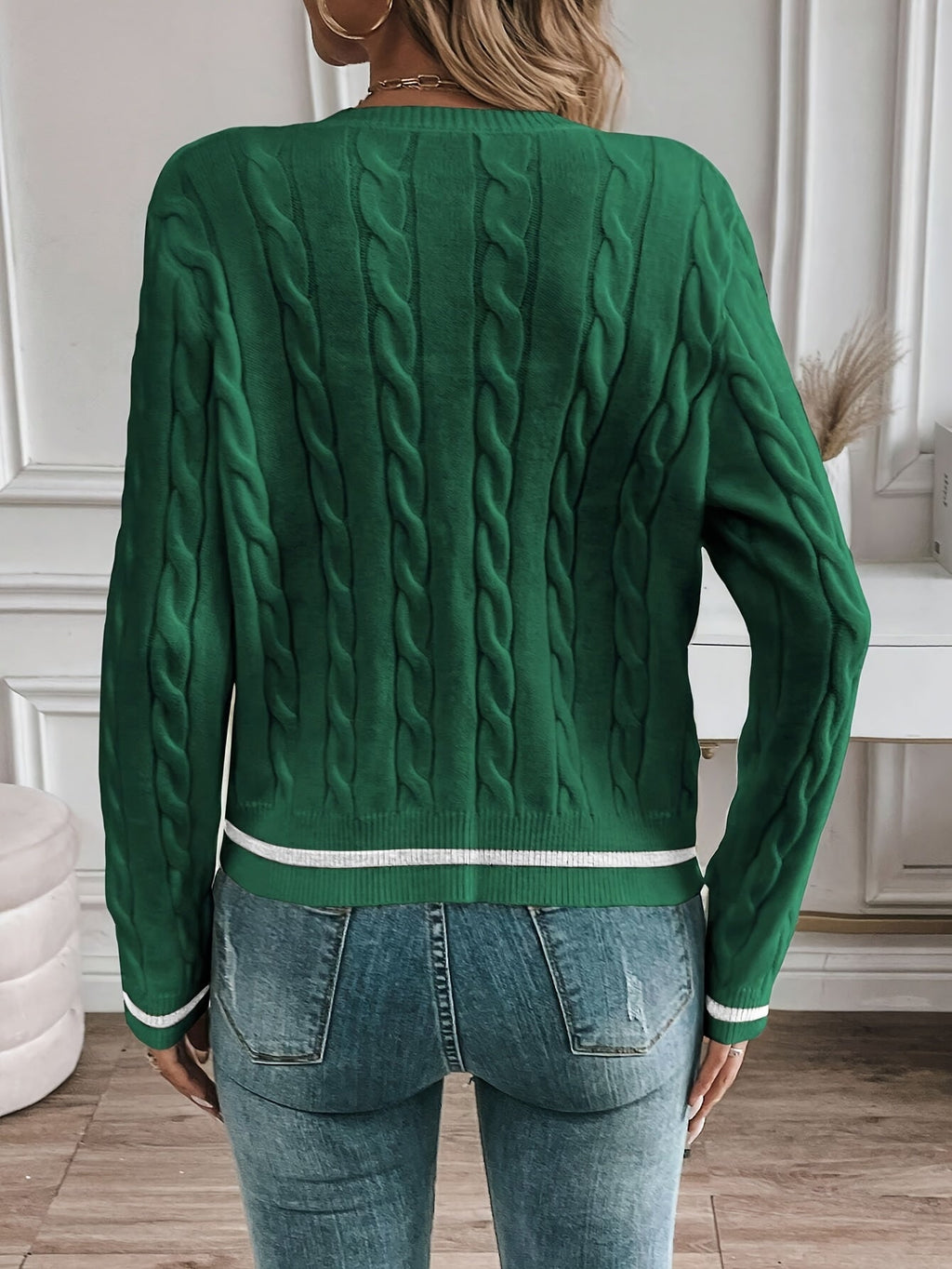 Women’s Cable Knit Cardigan – Refined Soft Layer