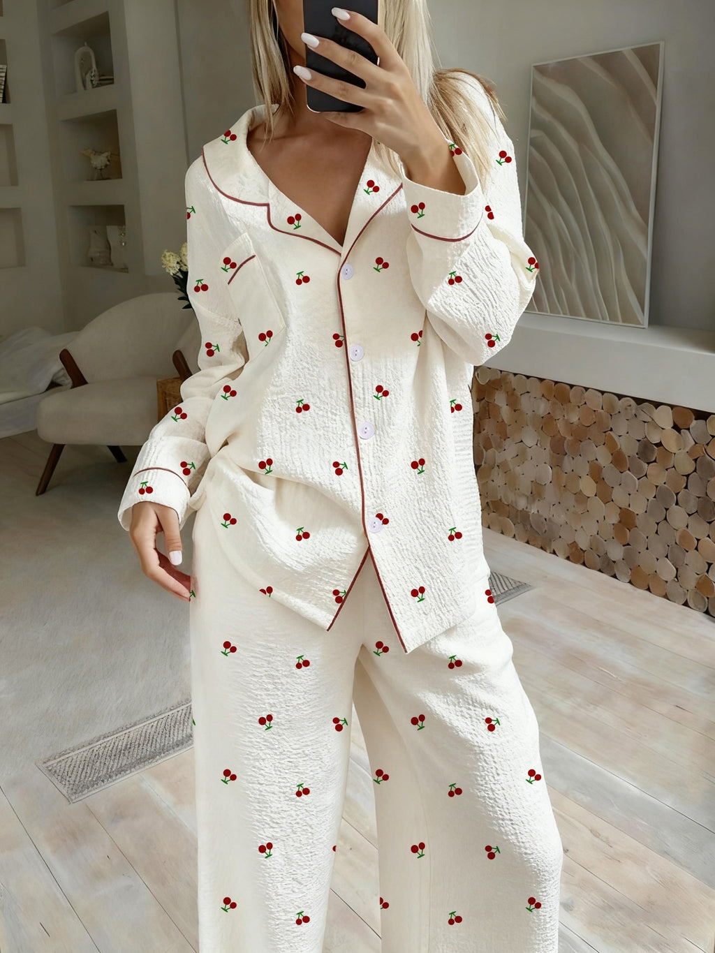 Reah Women’s Long-Sleeved Pajama Set – Cozy Comfortable Sleepwear Style