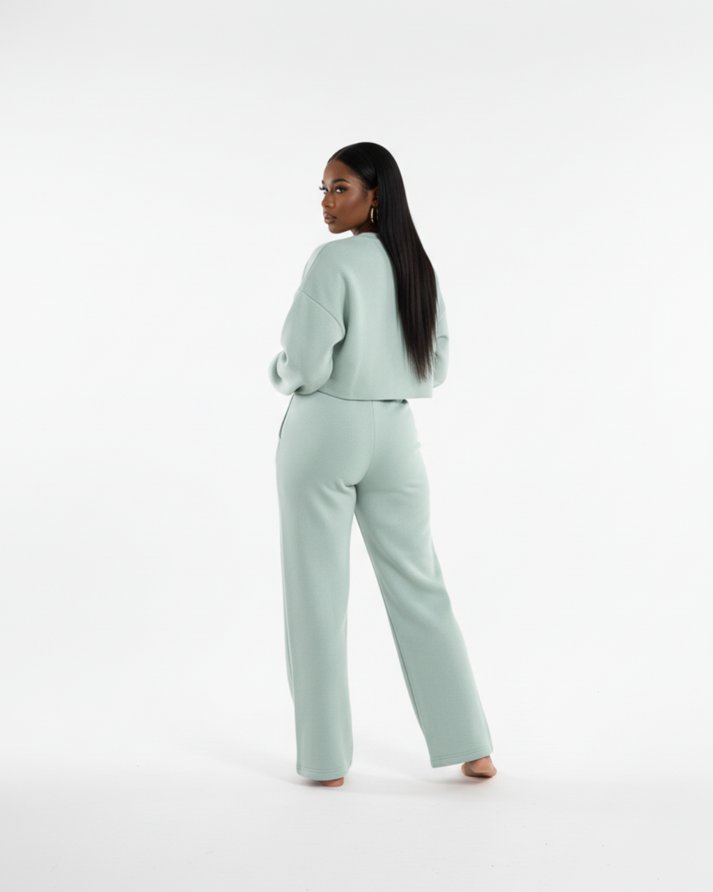 Women’s Mint Green Soft Tracksuit – Two Piece Jogger Set with Cropped Sweatshirt