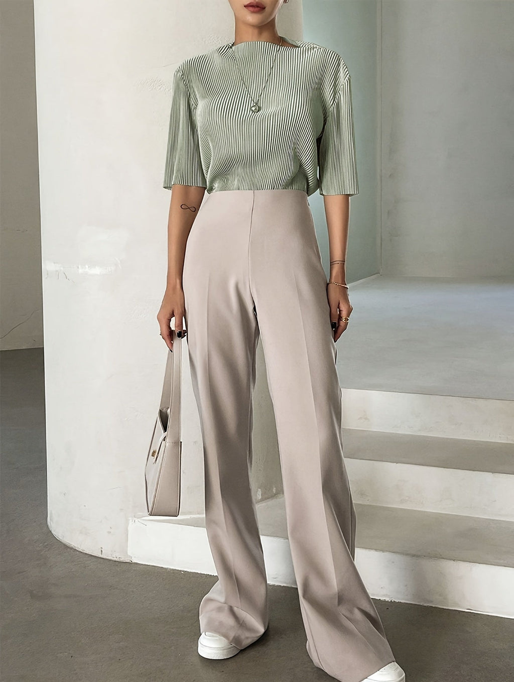 Women’s Elegant White Pleated Blouse – Stylish Sophisticated Top