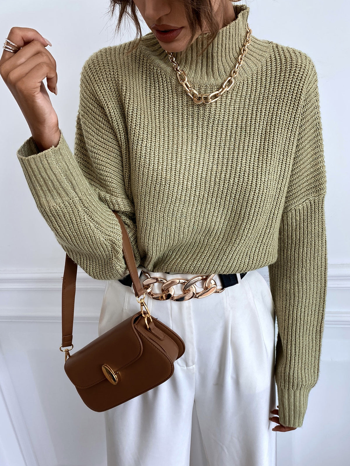Women’s Loose Turtleneck Sweater – Minimal Warm Knit Top