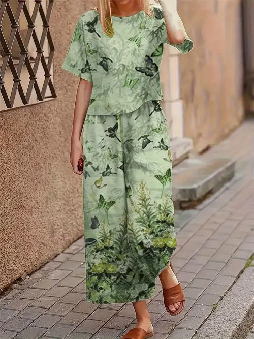 Women’s Casual Short-Sleeve T-Shirt and Pants Set – Fashionable Everyday Outfit