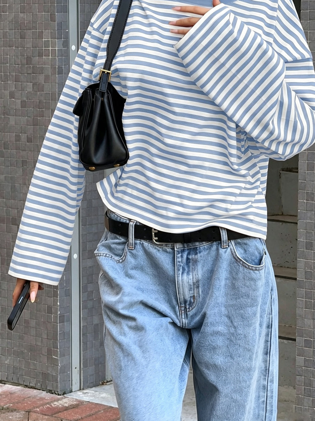 Crewneck Color-Block Shirt - Soft and Versatile