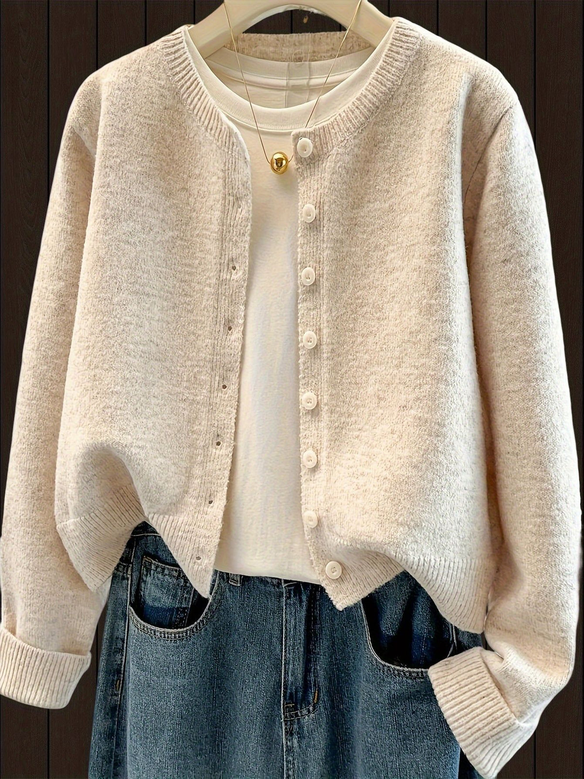 Short Round-Neck Knit Cardigan - Soft and Easy