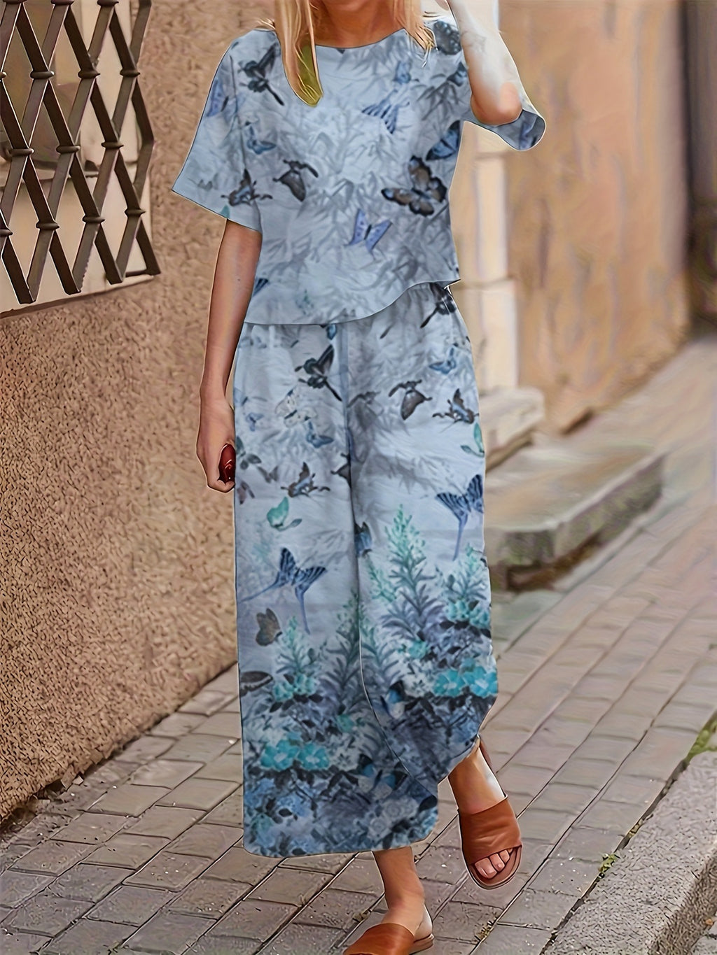 Women’s Casual Short-Sleeve T-Shirt and Pants Set – Fashionable Everyday Outfit