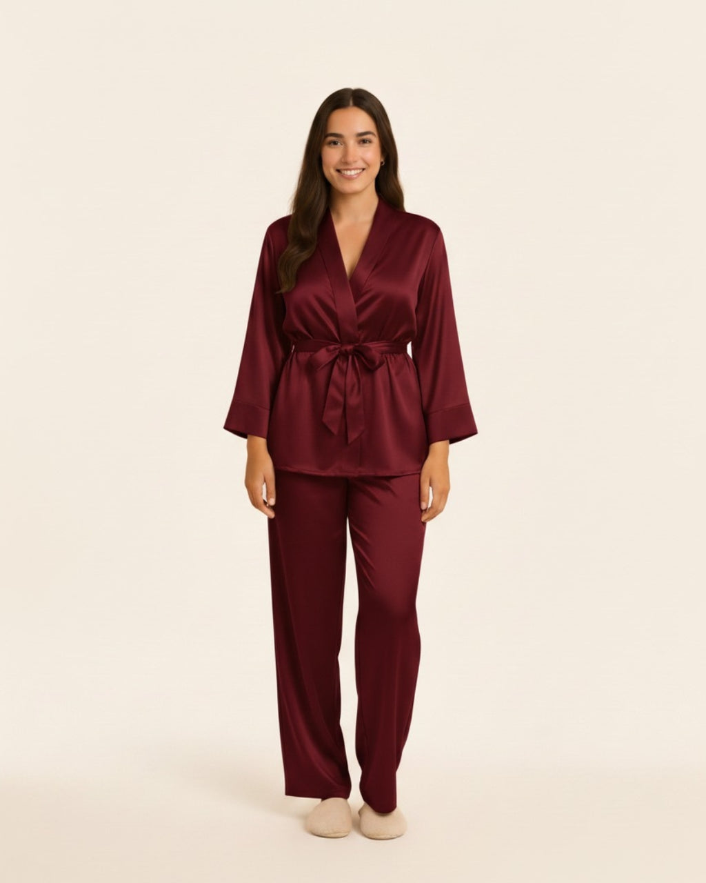 Damespyjamaset bestaande uit een badjas en een broek - Midi satijnen badjas en broek