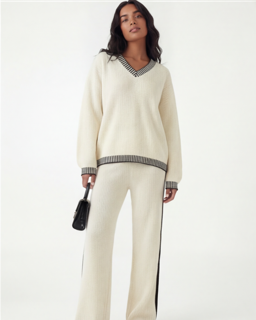 Women’s White Ribbed Two-Piece Set – V-Neck Pullover and Wide-Leg Pants