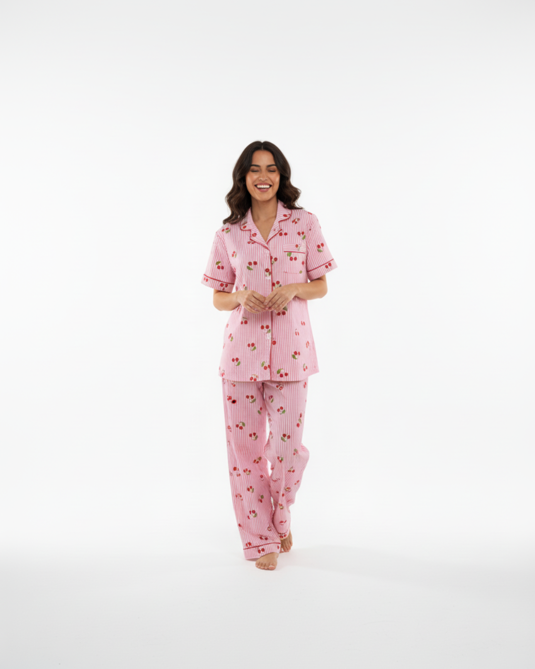 Pyjamaset voor dames van Sweet Cherry Dreams – Roze gestreepte katoenen nachtkleding