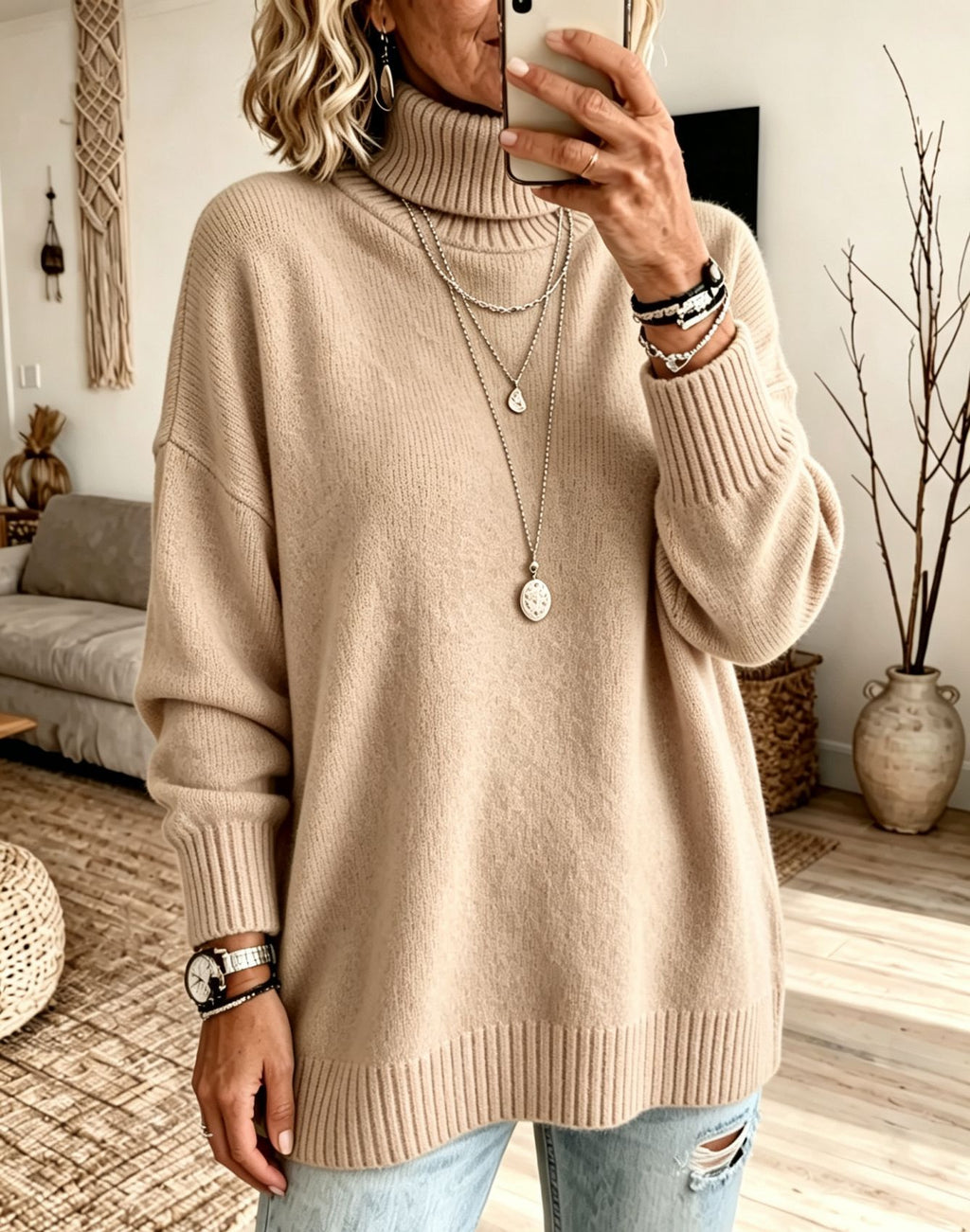 Loose-Fit Turtleneck Sweater - Soft and Trendy