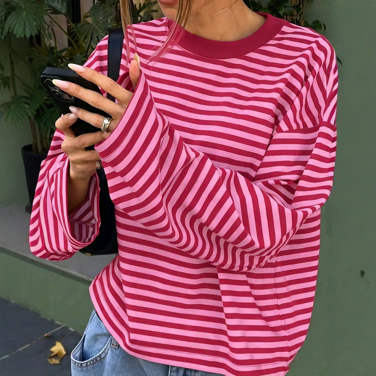 Crewneck Color-Block Shirt - Soft and Versatile