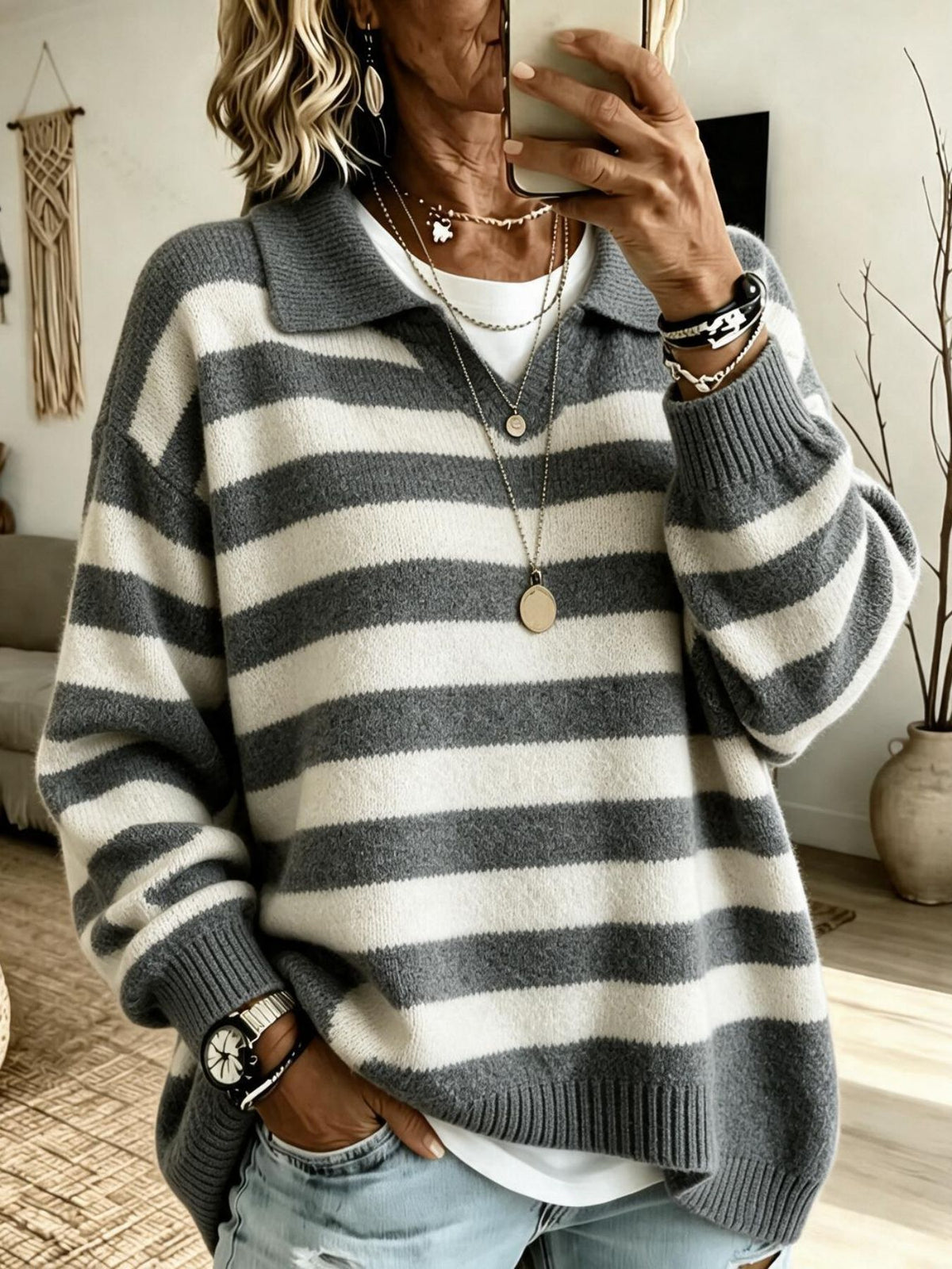Navy-Style Color-Block Sweater - Soft and Structured