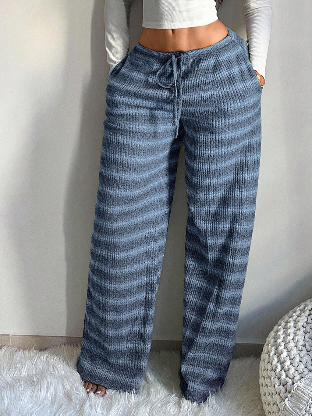 Retro Striped Wide-Leg Pants - Fluid and Comfortable