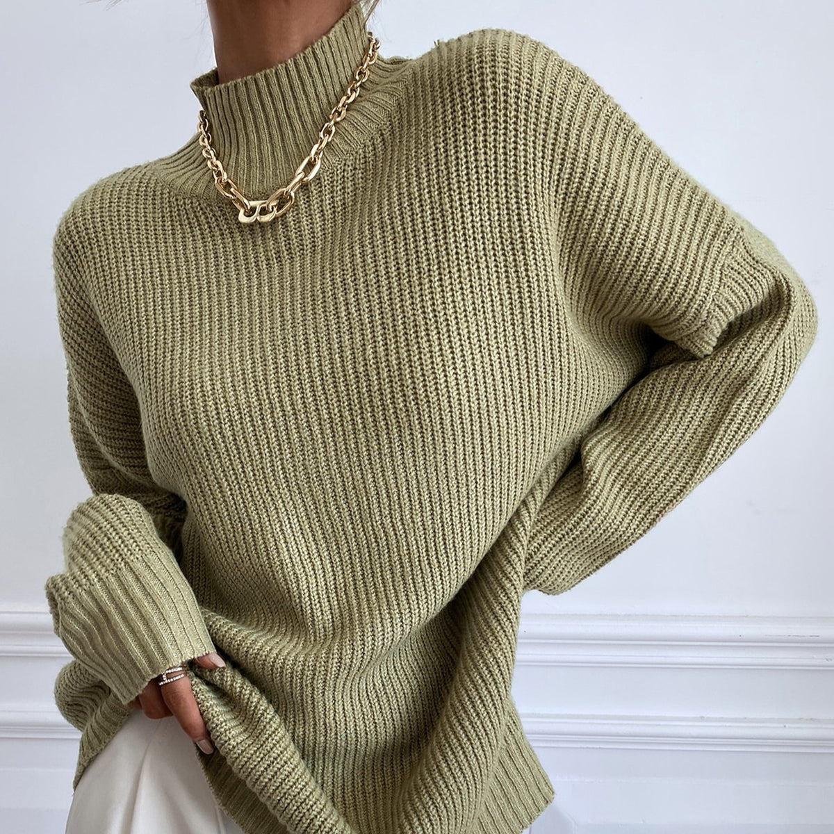 Women’s Loose Turtleneck Sweater – Minimal Warm Knit Top