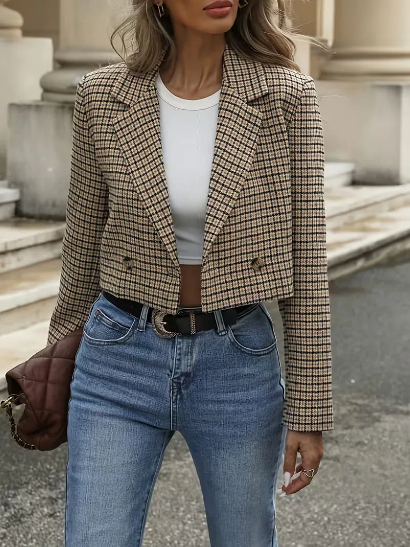 Plaid Long-Sleeve Blazer - Structured and Polished