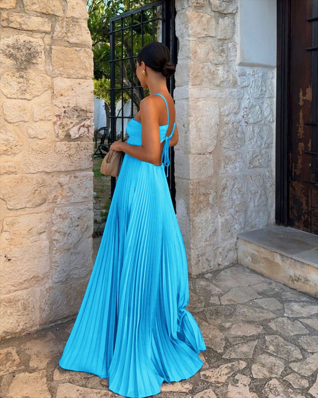 Women's Pleated Sleeveless Halter Dress – Elegant Evening Party Style