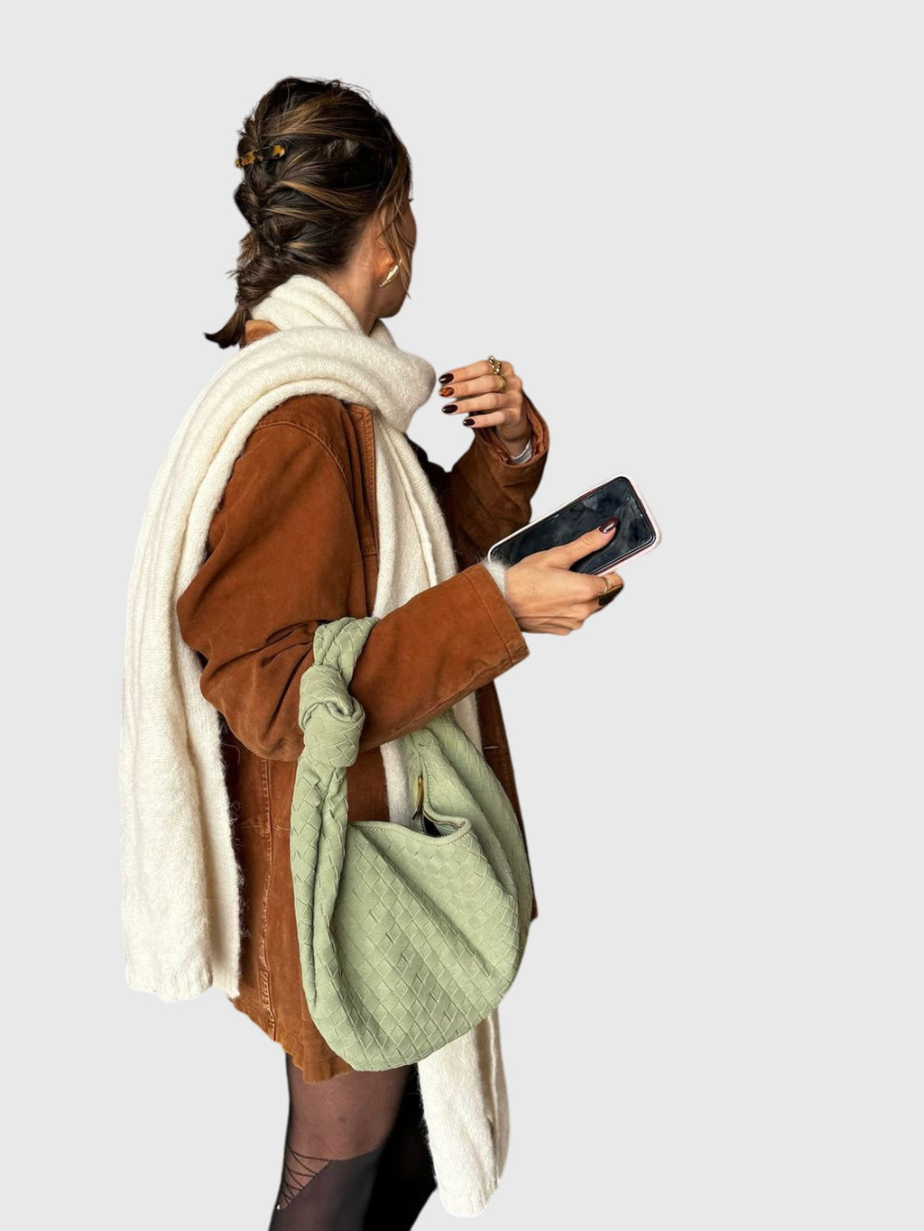 Women’s Medium Suede Woven Bag – Elegant Knotted Chic Style