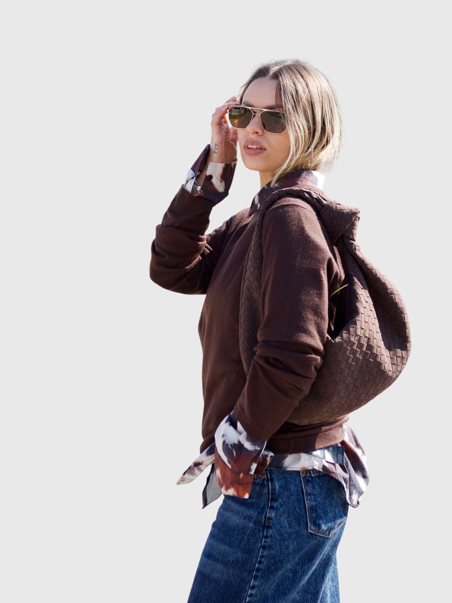 Women’s Medium Suede Woven Bag – Elegant Knotted Chic Style
