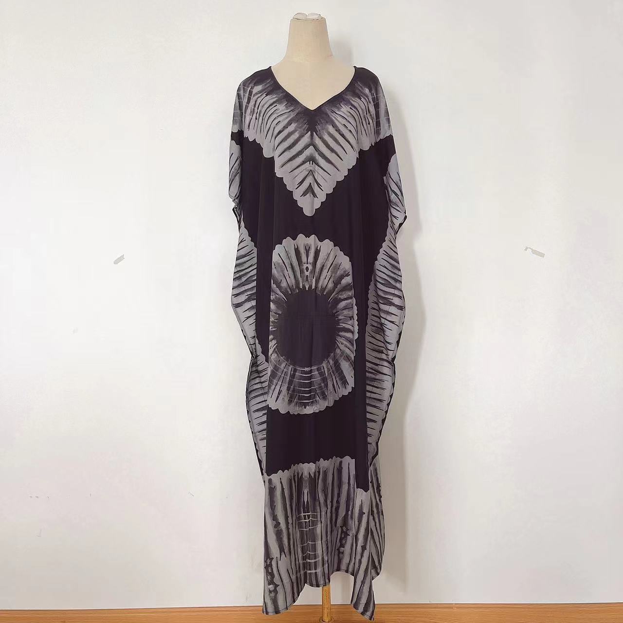 Women's Printed V-Neck Maxi Holiday Dress - Relaxed One Size Daywear
